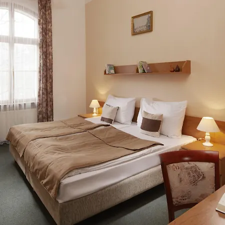 Belvedere & Frantiskovy Lazne