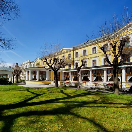 Hotel Belvedere &