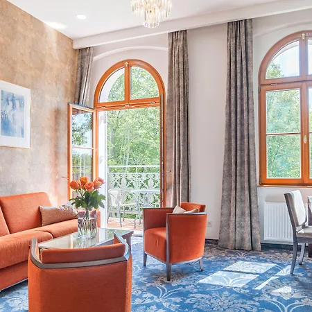 Hotel Belvedere &
