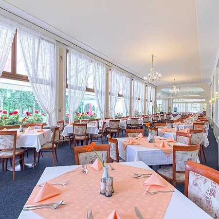 Belvedere & Frantiskovy Lazne